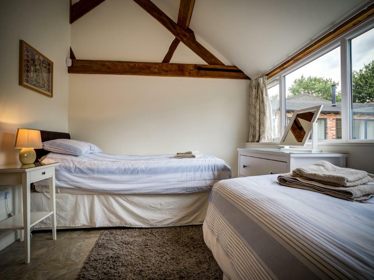 Wytons Piece Villa Cherington ภายนอก รูปภาพ