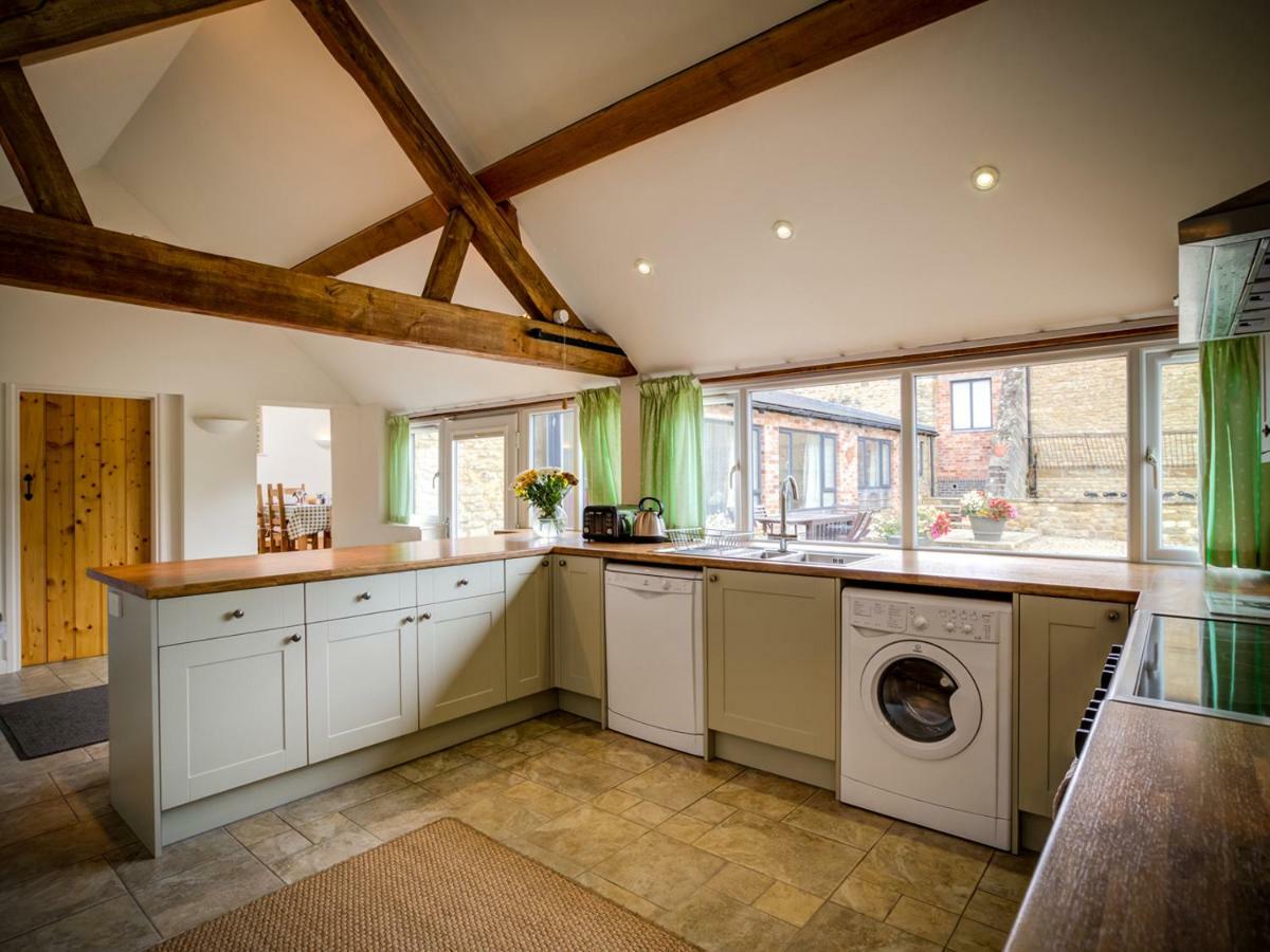 Wytons Piece Villa Cherington ภายนอก รูปภาพ
