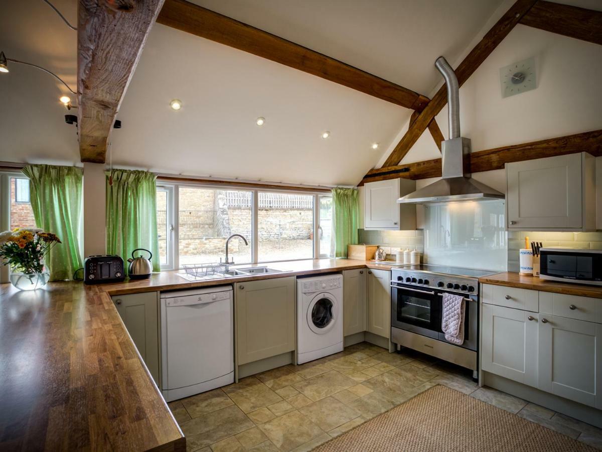 Wytons Piece Villa Cherington ภายนอก รูปภาพ